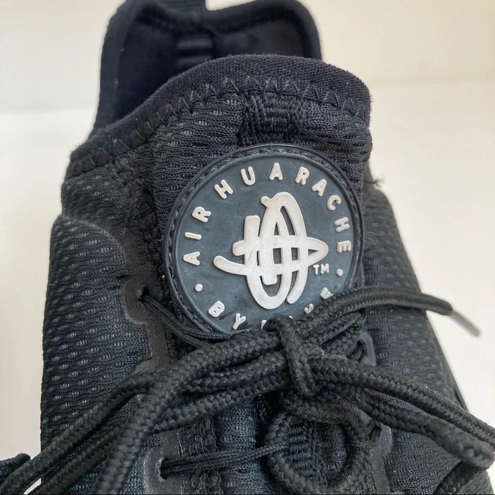 Nike Air Huarache Black Running Shoes Sz 10.5 RN 89151-008